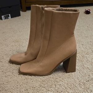 Steve Madden Beige Heeled Boots